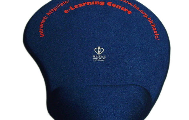 Tapis de souris personnalisé avec repose-poignet gel 22.6x19.6x2.2cm image